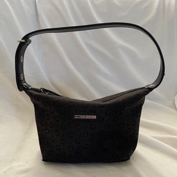 Guess Signature Handbag - Picture 1 of 4